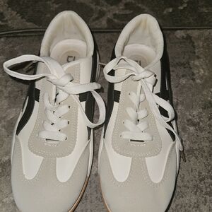 Casual White and Black Women's Athletic Sneakers